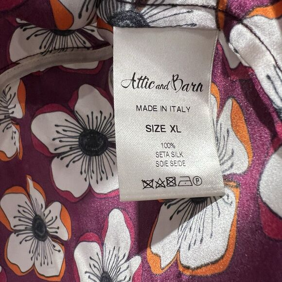 Attic and Barn Silk Shirt Top Women's XL Short Sleeve V Neck Floral Chic Office - Picture 5 of 5